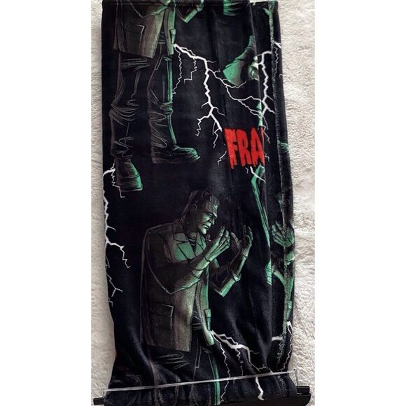 Halloween Universal Monsters Frankenstein Plush Blanket 50” X 70” Black NEW - Picture 13 of 16